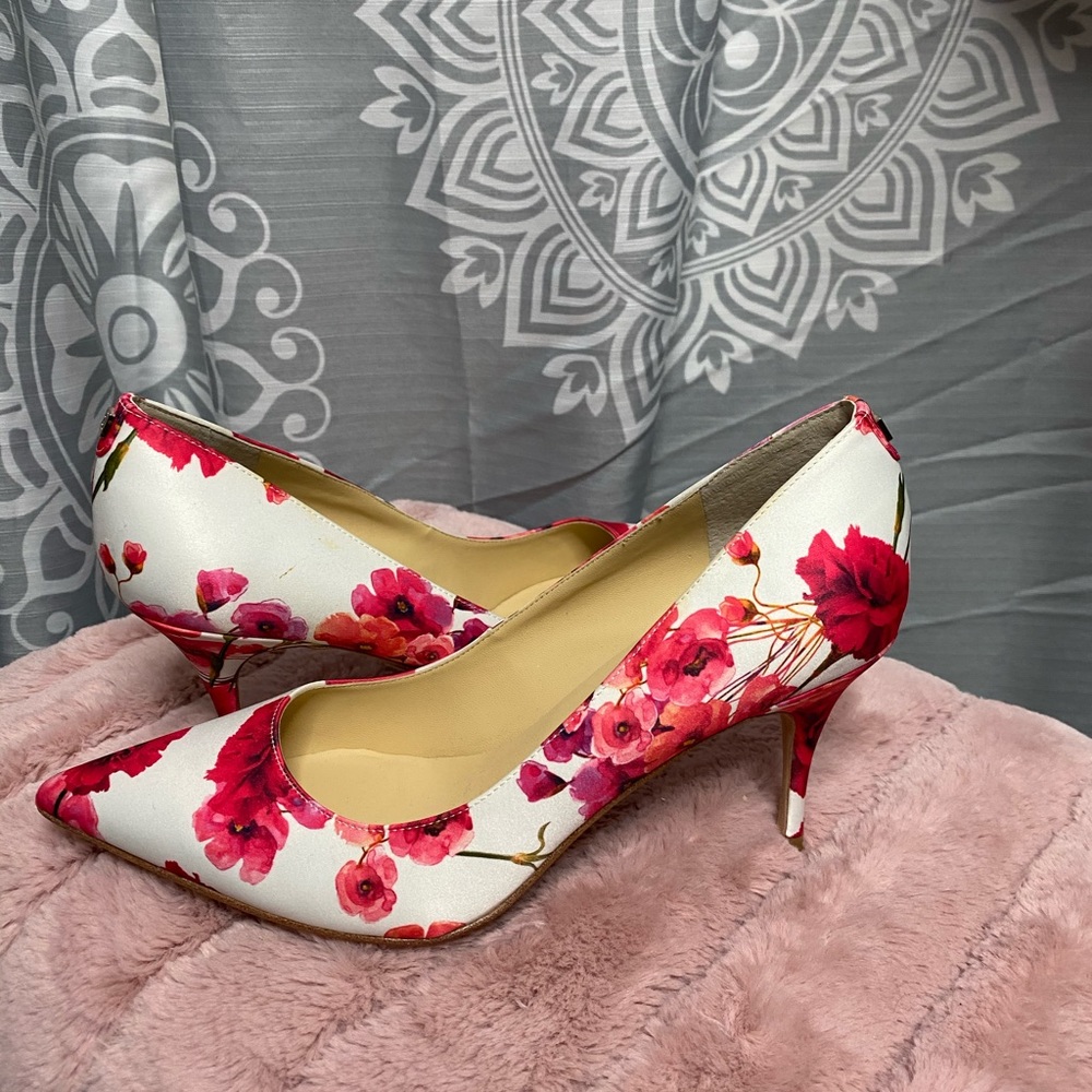 Ivanka Trump Women Boni 2 Heels Satin Flower Print